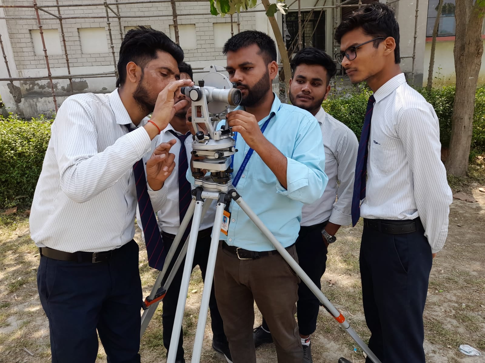 DIPLOMA IN CIVIL ENGINEERING